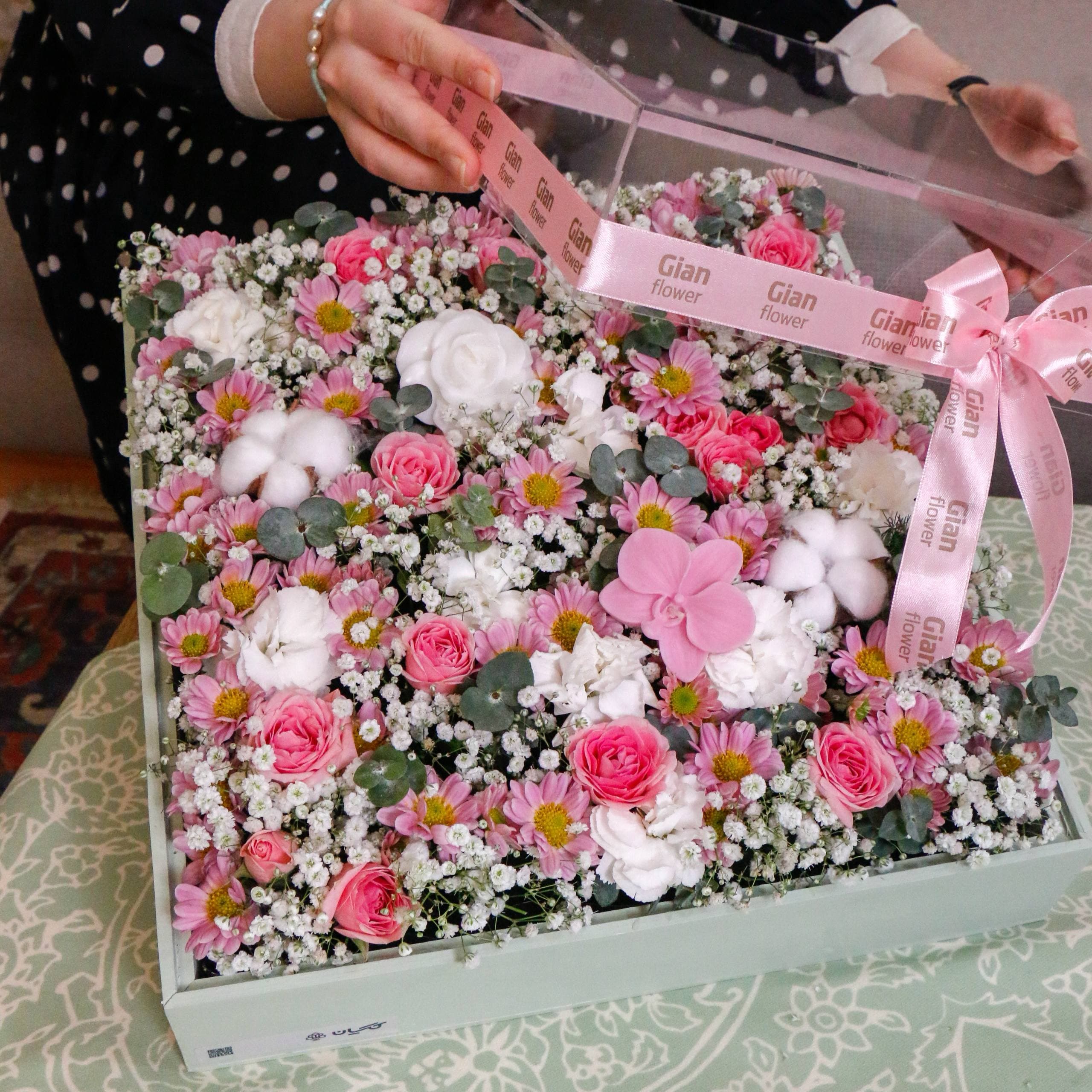 باکس گل مینیاتوری مدل بارین به همراه شمع — تصویر 2