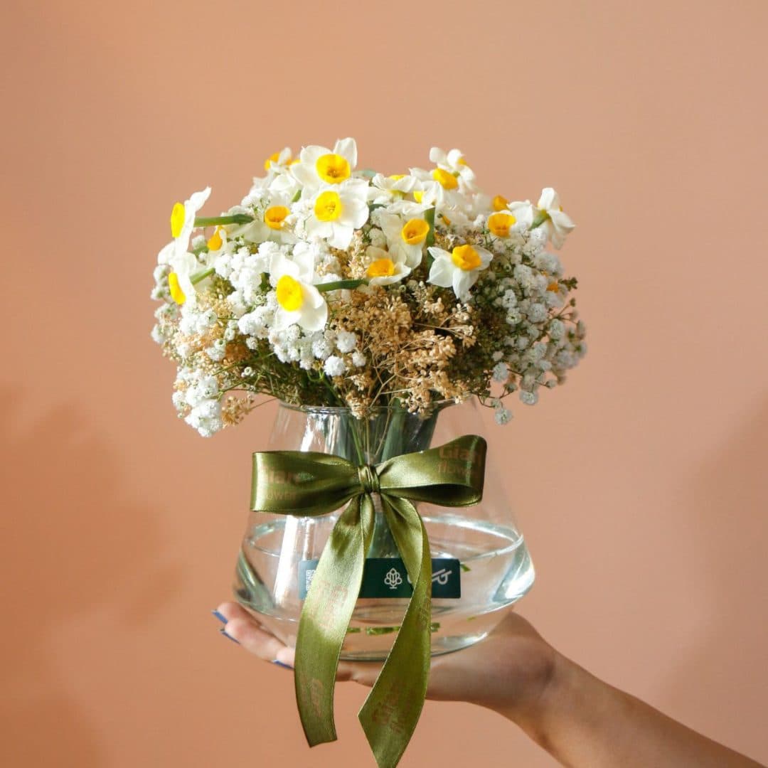گلدان شیشه‌ای نرگس و عروس مدل ژیوار