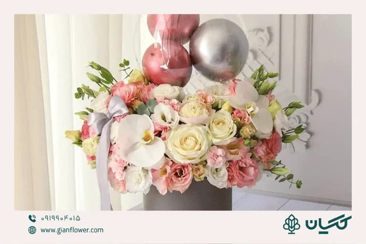 عکس باکس گل برای تولد مدل گیسیا همراه با بادکنک بوبو